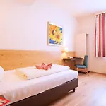 Zentral 4*
