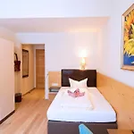 Zentral Hotell