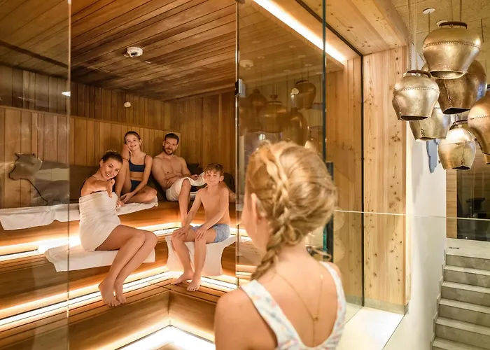 Zentral Hotel 4*
